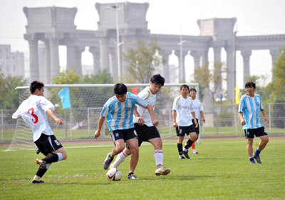 欧洲杯2-0！英格兰拒绝放水，德国创耻辱：从卫冕冠军到垫底出局